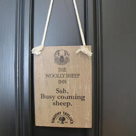 The Woolly Sheep Мини-отель Скиптон