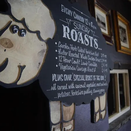 Мини-отель The Woolly Sheep Скиптон